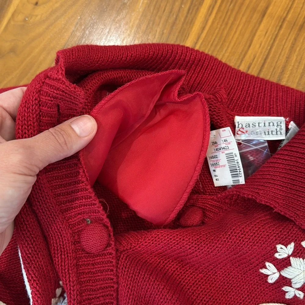 NWT! Vintage Hasting and Smith Red Ice Skating Holiday Sweater From Carson's! - Picture 4 of 10